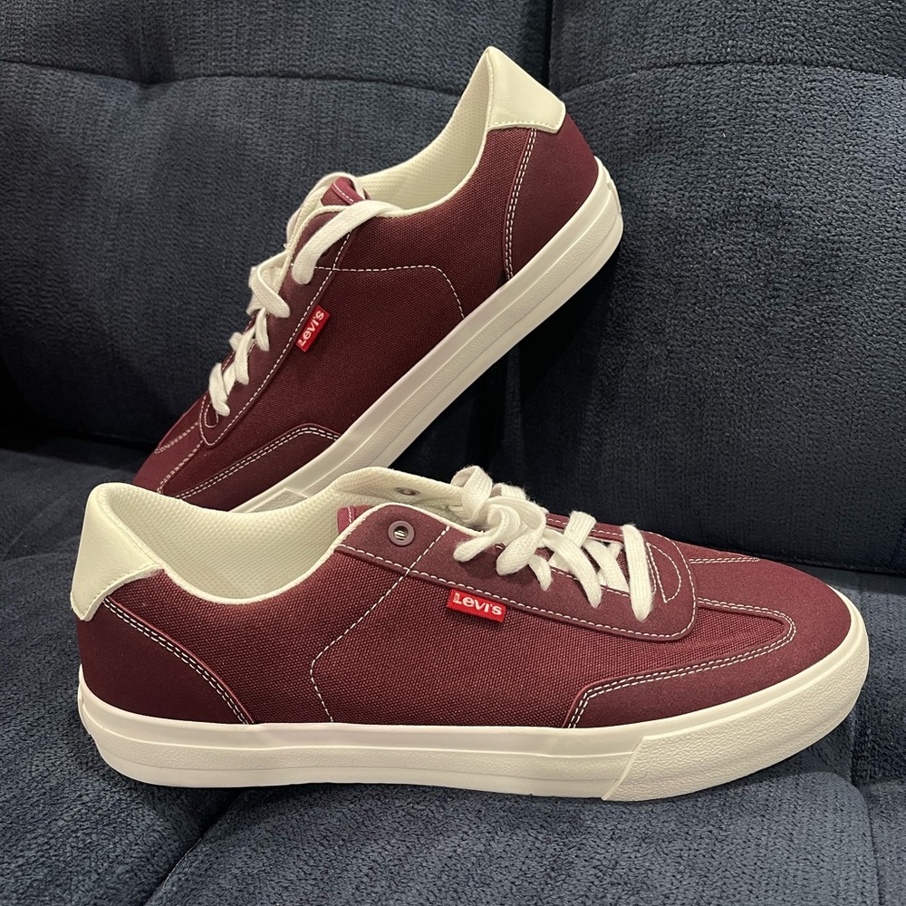 New Levi’s sneakers. Size 9. Color burgundy.